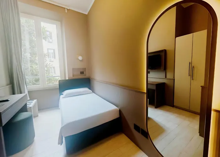 Hotel The B Place 3*