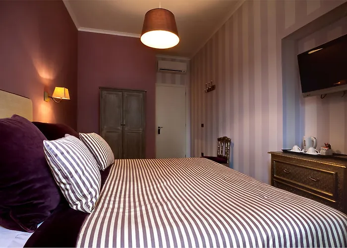 Hotel The B Place 3*