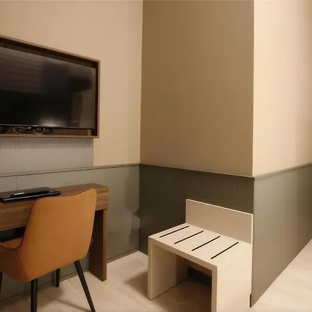 Hotel The B Place