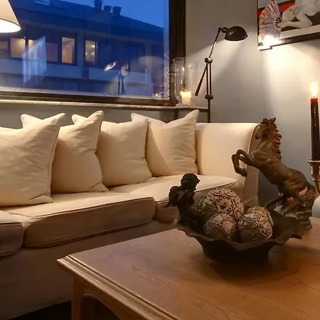 Hotel The B Place 3*