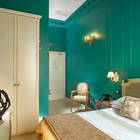 Hotel The B Place 3*