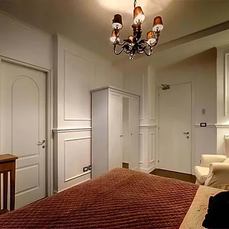 The B Place Hotel