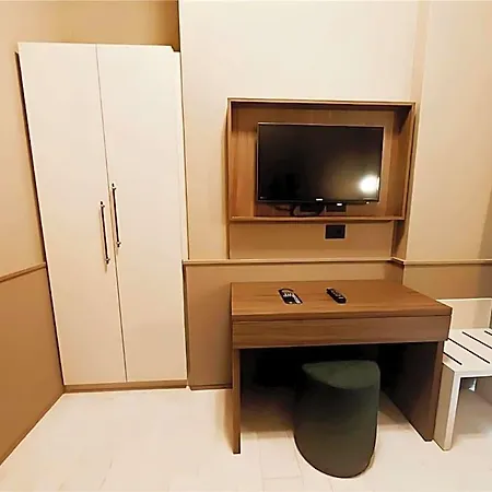 The B Place Hotel 3*