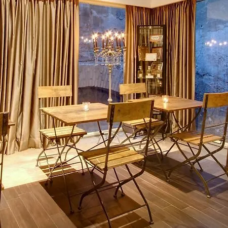 Otel The B Place Roma