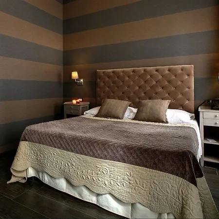 Hotel The B Place 3*