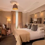 The B Place Hotel