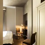 Hotel The B Place