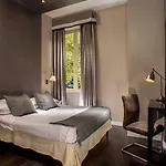 Hotel The B Place